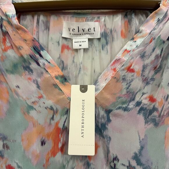 NWT ANTHROPOLOGIE VELVET by Graham & Spencer Jessa Blouse in Watercolor - Picture 6 of 9